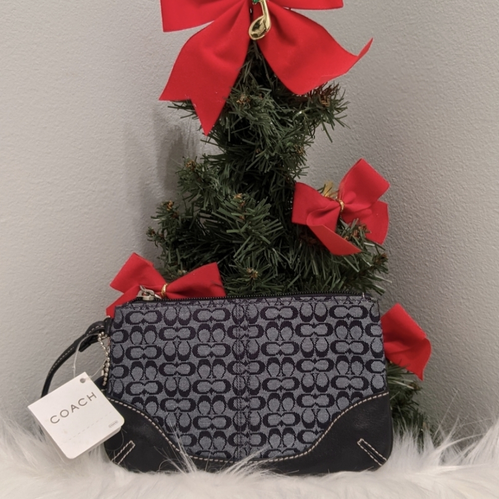 Navy Blue Coach Wristlet